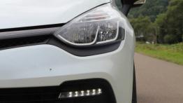 Renault Clio IV RS Turbo 200KM - galeria redakcyjna - lewy przedni reflektor - wyłączony