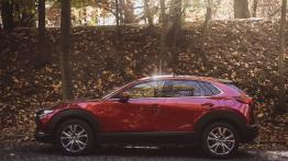 Mazda CX-30 2.0 Skyactiv-G 122 KM - galeria redakcyjna - lewy bok