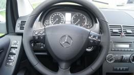 Mercedes Klasa A W169 160 95KM - galeria redakcyjna - kierownica