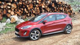 Ford Fiesta Active - galeria redakcyjna - lewy bok