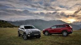 Jeep Cherokee KL (2014) Trailhawk - wersja europejska - widok z przodu