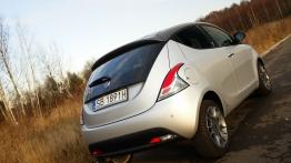 Lancia Ypsilon IV Hatchback 5d 1.3 Multijet 16v 95KM - galeria redakcyjna 2 - widok z tyłu