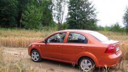 Chevrolet Aveo sedan 1.4 - lewy bok