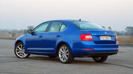 Skoda Octavia III Liftback TDI - galeria redakcyjna - widok z tyłu