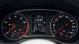 Audi A1 Sportback Facelifting TFSI - galeria redakcyjna - zestaw wskaźników