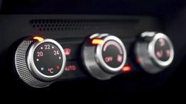 Audi A1 Sportback Facelifting TFSI - galeria redakcyjna - panel sterowania wentylacją i nawiewem