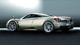 Pagani Huayra - tył - reflektory wyłączone