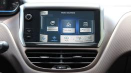 Peugeot 2008 - galeria redakcyjna - ekran systemu multimedialnego