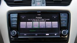 Skoda Octavia III Liftback TDI - galeria redakcyjna - radio/cd/panel lcd