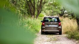 Skoda Yeti Facelifting 1.6 TDI - galeria redakcyjna - widok z tyłu