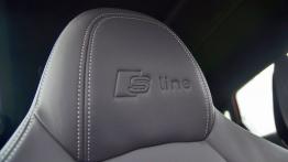 Audi A1 Sportback Facelifting TFSI - galeria redakcyjna - zagłówek na fotelu pasażera, przód