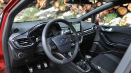 Ford Fiesta Active - galeria redakcyjna - pełny panel przedni