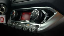 Kia Rio III Hatchback 5d - galeria redakcyjna - panel sterowania wentylacją i nawiewem