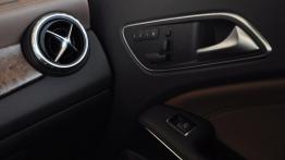 Mercedes GLA 250 4Matic 211 KM - galeria redakcyjna - nawiew