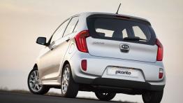 Kia Picanto 2011 - wersja 5-drzwiowa - tył - reflektory włączone