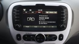 Kia Soul II EV (2014) - wersja europejska - radio/cd/panel lcd