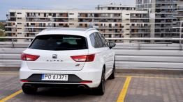 Seat Leon III Cupra ST (2015) - galeria redakcyjna - widok z tyłu