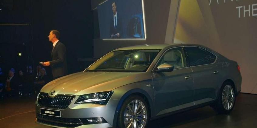 Nowa Skoda Superb - czeski kryształ