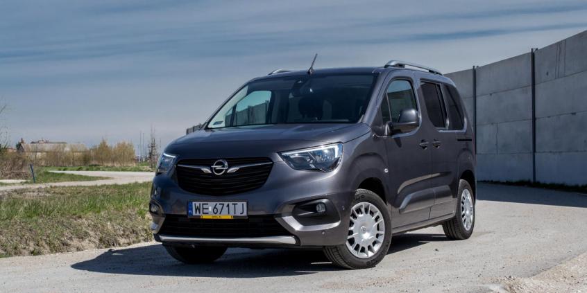 Opel Combo Life kontra Peugeot Rifter – starcie kombivanów!