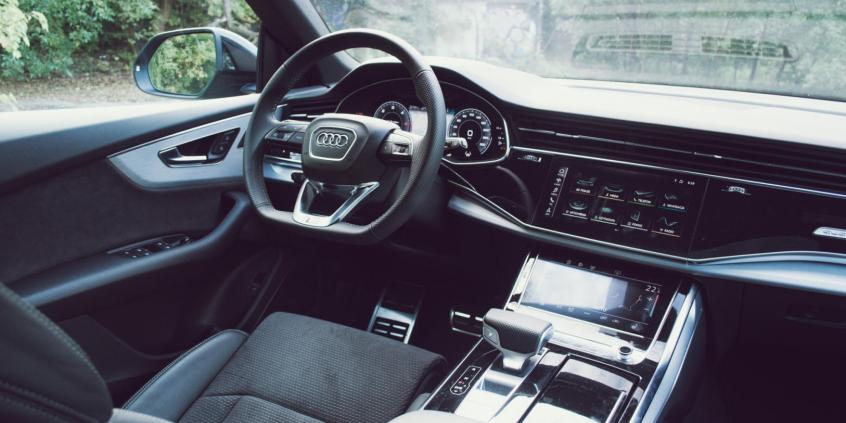 Audi Q8 – wyznaczyło kierunek. Ale czy właściwy?