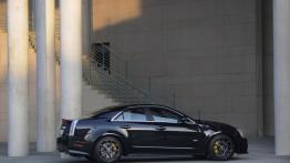 Cadillac CTS-V Sedan - prawy bok