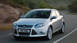 Ford Focus III Sedan - widok z przodu