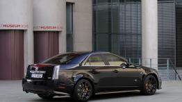 Cadillac CTS-V Sedan - prawy bok