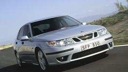 Saab 9-5 Sedan - widok z przodu