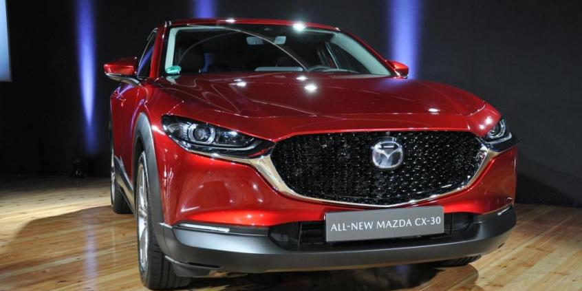 Mazda CX-30 – europejski szyk i dwa razy SkyActiv. Japoński crossover odkrywa karty