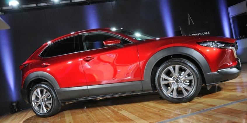 Mazda CX-30 – europejski szyk i dwa razy SkyActiv. Japoński crossover odkrywa karty