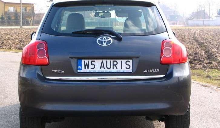 Toyota Auris - godny następca Corolli?