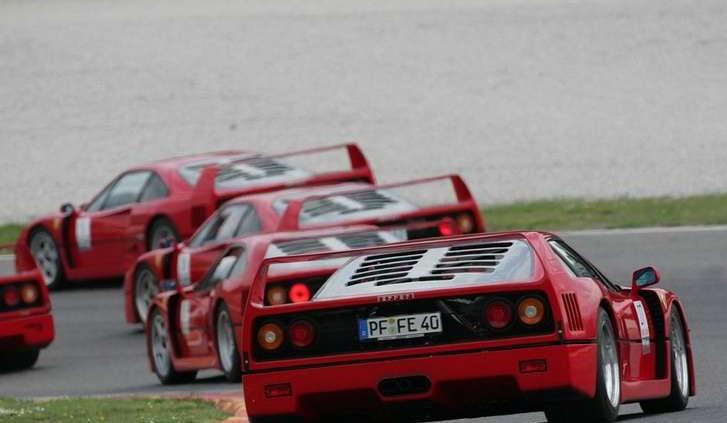 Testament Enzo - Ferrari F40 