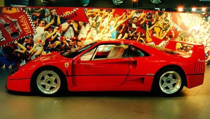 Testament Enzo - Ferrari F40 