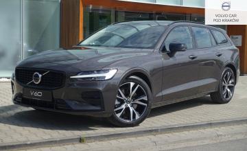 Volvo V60 II  Kombi Facelifting 2.0 B4 197KM 2024 B4 (197+14 KM) Plus Dark