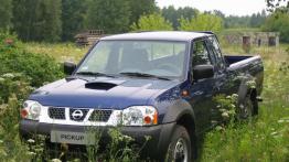 Nissan Pickup King Cab - widok z przodu