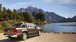 Volkswagen Amarok Double Cab - widok z tyłu