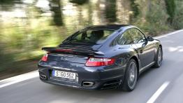 Porsche 911 Turbo - widok z tyłu