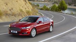 Ford Mondeo V Liftback - widok z przodu