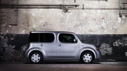 Nissan Cube - prawy bok