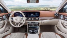Mercedes prezentuje swoje luksusowe kombi