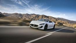 Maserati GranCabrio MC - widok z przodu