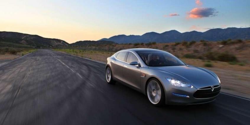 Tesla Model S - czy elektryczna limuzyna odniesie sukces?