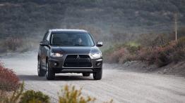 Mitsubishi Outlander GT - widok z przodu