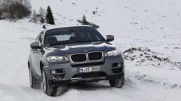 BMW X6 xDrive30d - widok z przodu