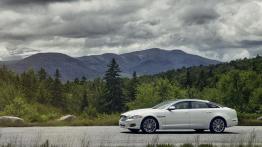 Jaguar XJ AWD - lewy bok