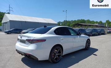 Alfa Romeo Giulia II Sedan Facelifting 2023 2.0 GME Turbo 280KM 2024 Tributo Italiano 2.0 GME 280 KM AT8 AWD, zdjęcie 4