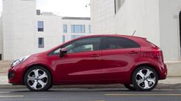 Kia Rio 2011 Hatchback 5d - lewy bok