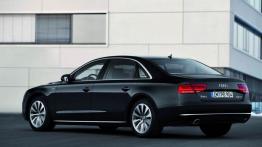 Audi A8 L Hybrid - widok z tyłu