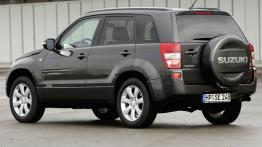 Suzuki Grand Vitara 5D - widok z tyłu