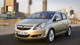 Opel Corsa Hatchback 5D - widok z przodu